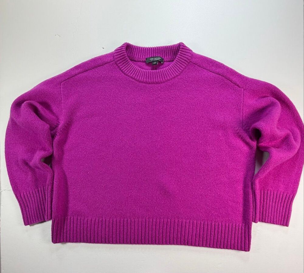 Ann Taylor 100% Cashmere Sweater Women’s Size M Magenta Purple Crewneck Pullover
